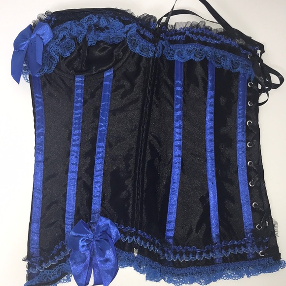 Daisy Satin Underwire with Lace and Bows Zippered Corset and Matching Thong - Picture 5 of 6